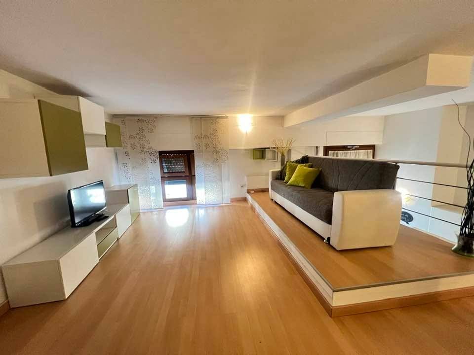 appartamento in vendita a Milano in zona Santa Giulia