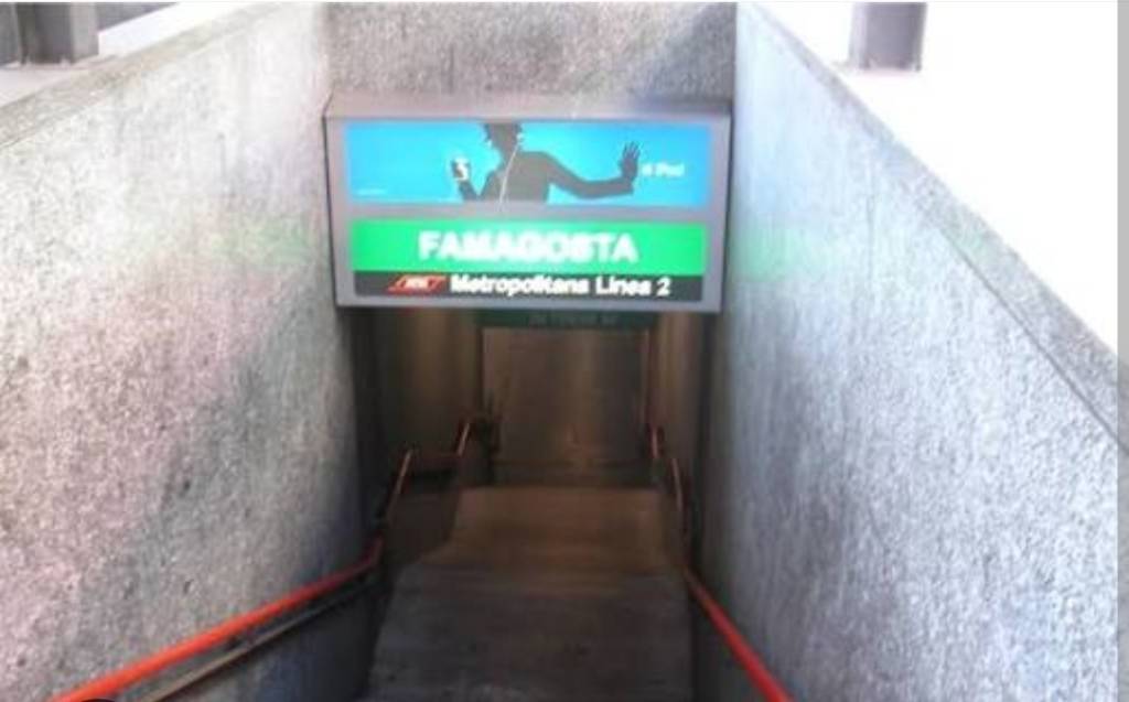 appartamento in vendita a Milano in zona Famagosta