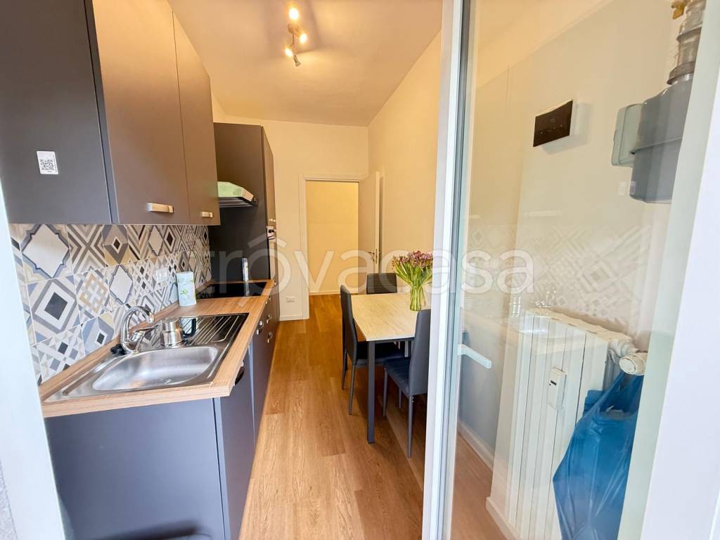 appartamento in vendita a Milano in zona Famagosta