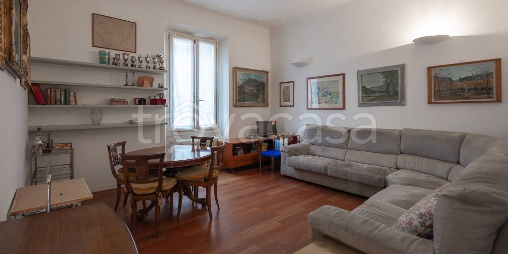 appartamento in vendita a Milano in zona XXII Marzo