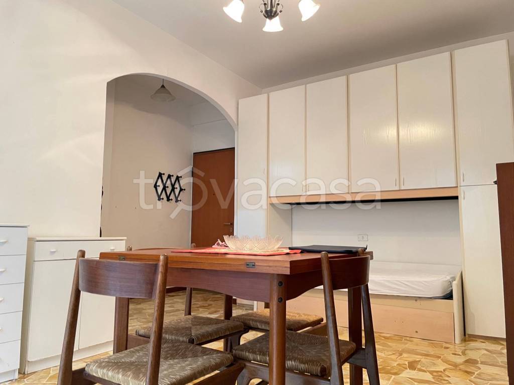 appartamento in vendita a Milano in zona Porta Vittoria