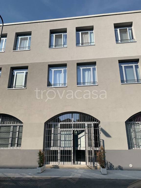 appartamento in vendita a Milano in zona Crescenzago