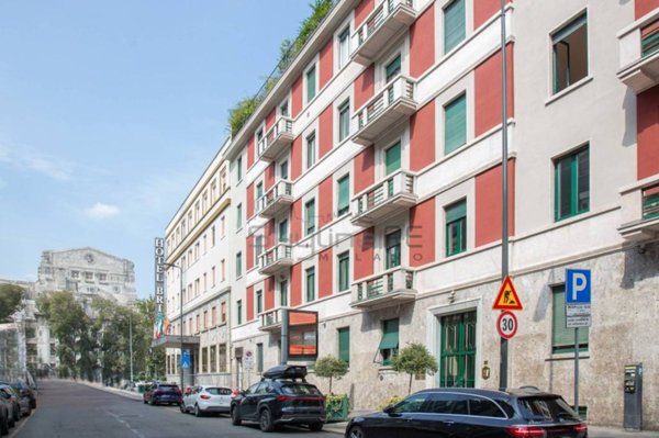 ufficio in vendita a Milano in zona Stazione Centrale