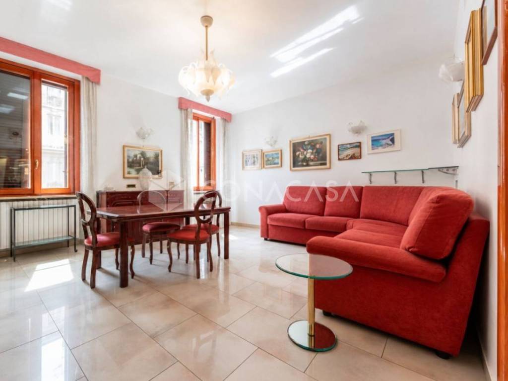 appartamento in vendita a Milano in zona Isola