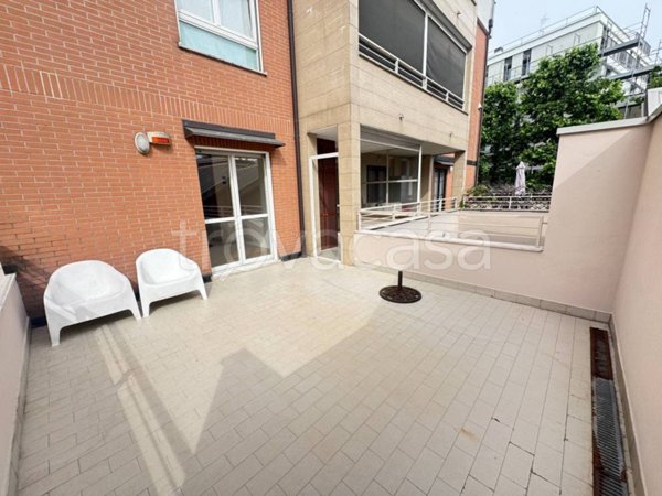 appartamento in vendita a Milano in zona Barona