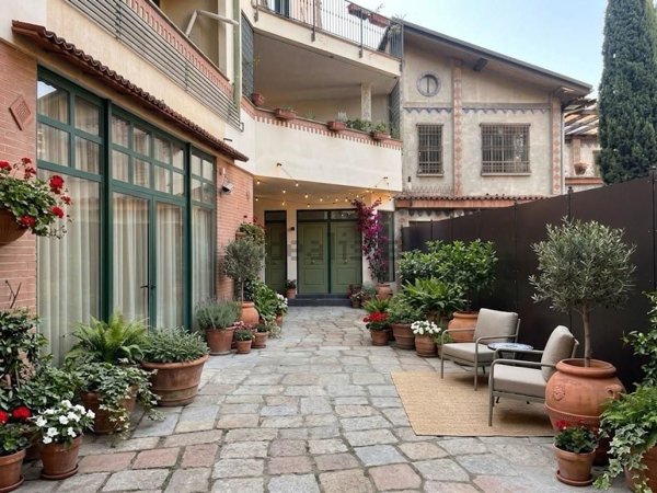 appartamento in vendita a Milano in zona San Cristoforo