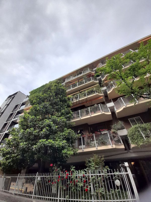appartamento in vendita a Milano in zona Solari