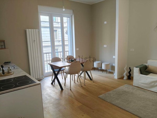 appartamento in vendita a Milano in zona Sant'Ambrogio