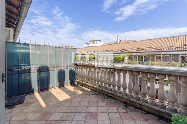 appartamento in vendita a Milano in zona XXII Marzo