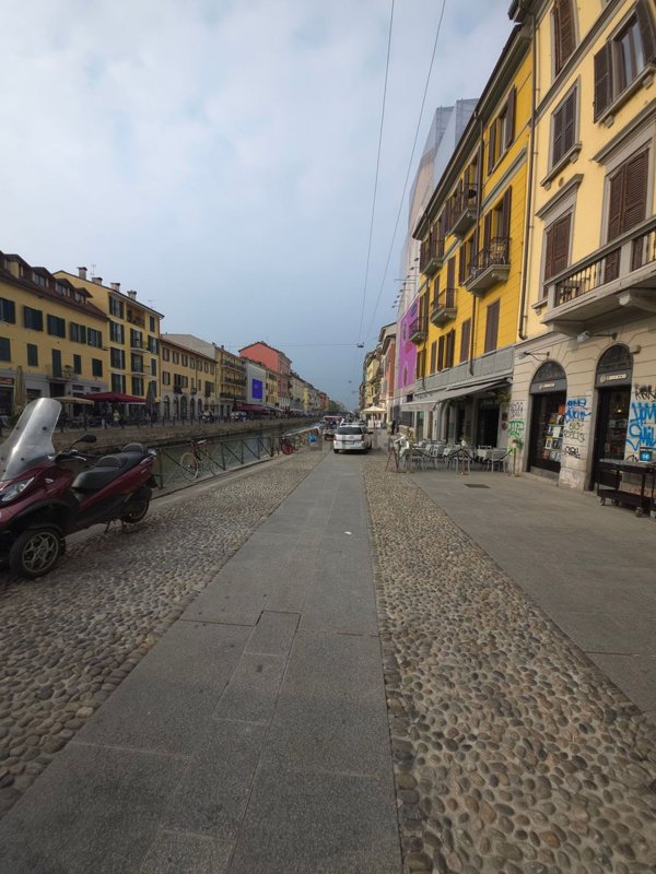 appartamento in vendita a Milano in zona Porta Genova