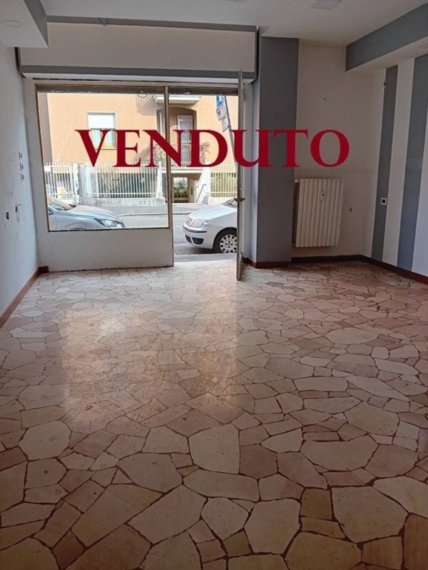 ufficio in vendita a Milano in zona Affori