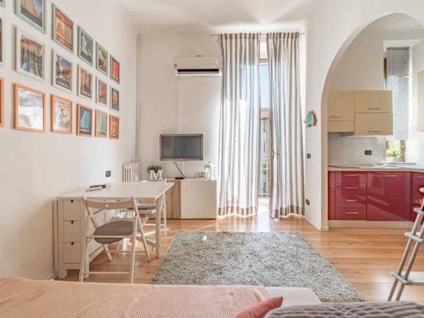 appartamento in vendita a Milano in zona Montalbino