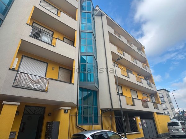 appartamento in vendita a Milano in zona Affori
