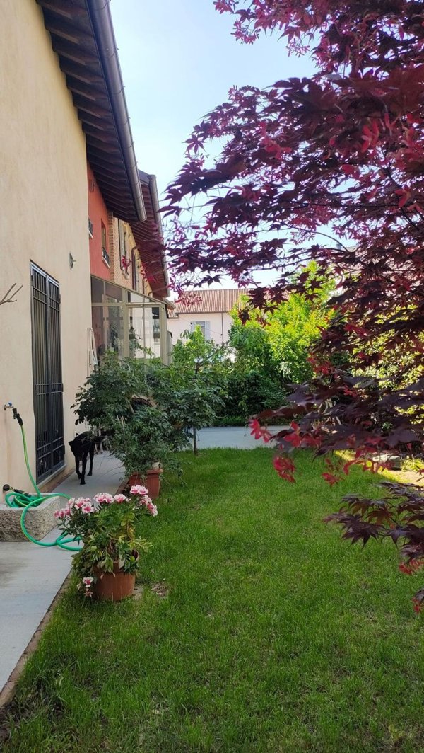 casa indipendente in vendita a Milano in zona Greco
