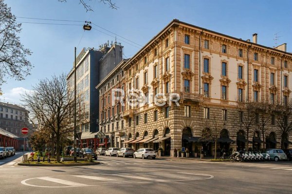 appartamento in vendita a Milano in zona Cadorna