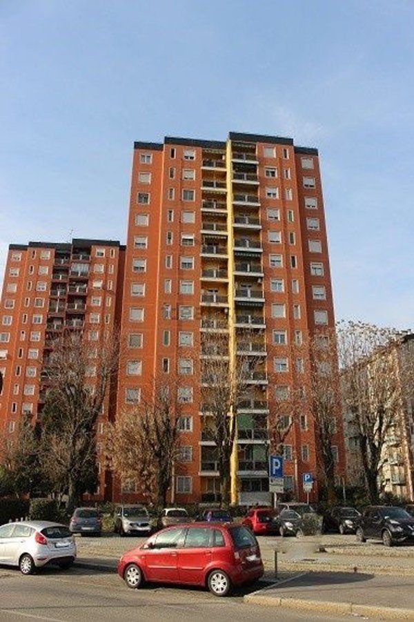 appartamento in vendita a Milano in zona Gallaratese