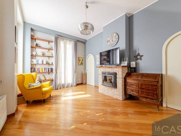 appartamento in vendita a Milano in zona Famagosta