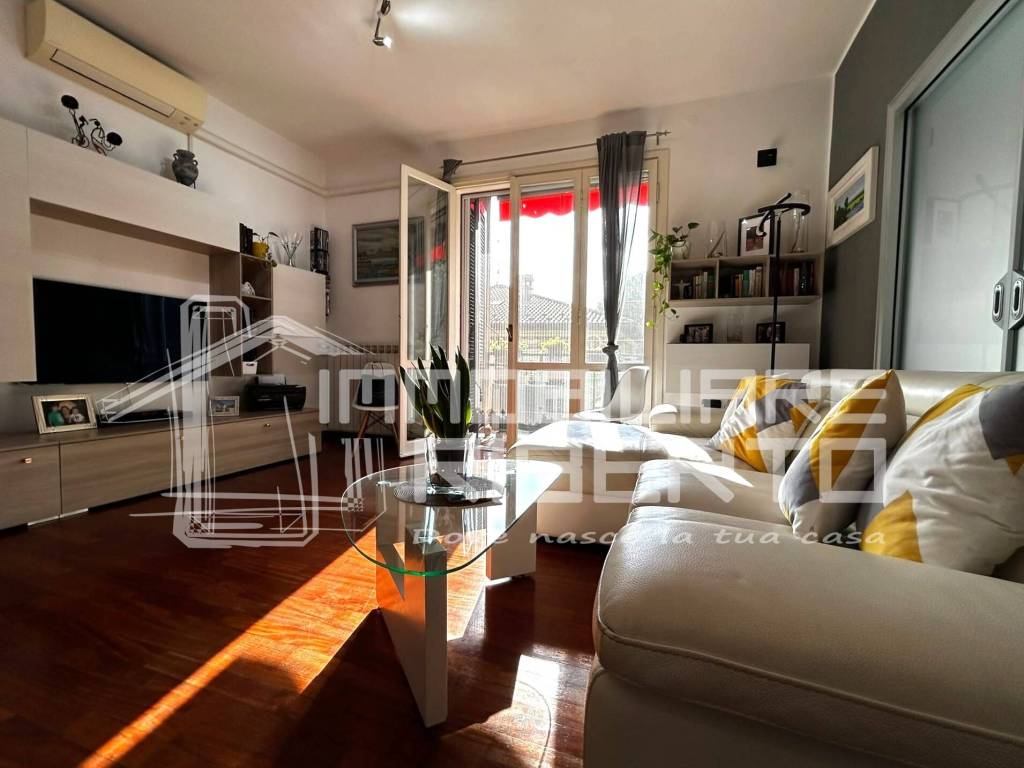 appartamento in vendita a Milano in zona Affori