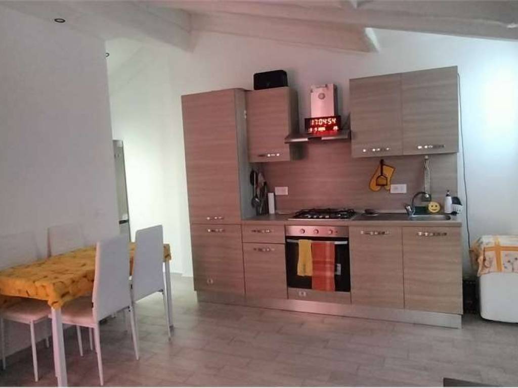 appartamento in vendita a Milano in zona Baggio