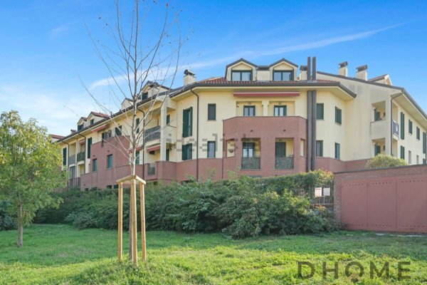 appartamento in vendita a Milano in zona Muggiano