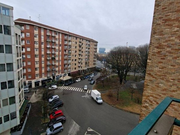 appartamento in vendita a Milano in zona Corvetto