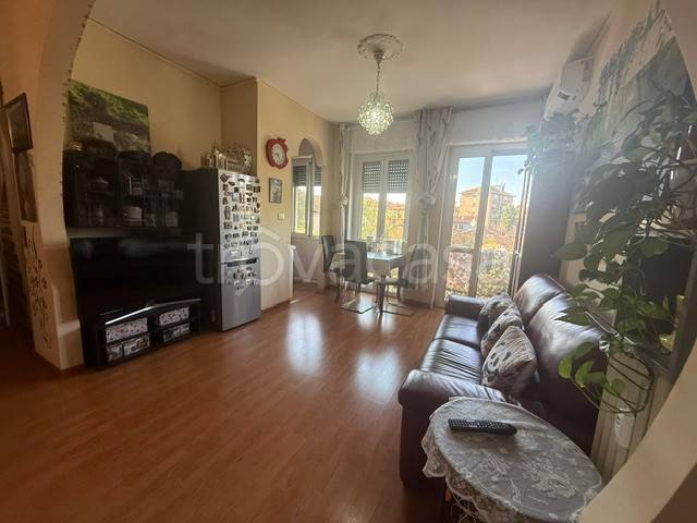 appartamento in vendita a Milano in zona Crescenzago