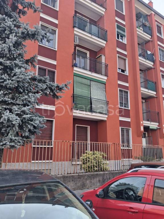 appartamento in vendita a Milano in zona Crescenzago