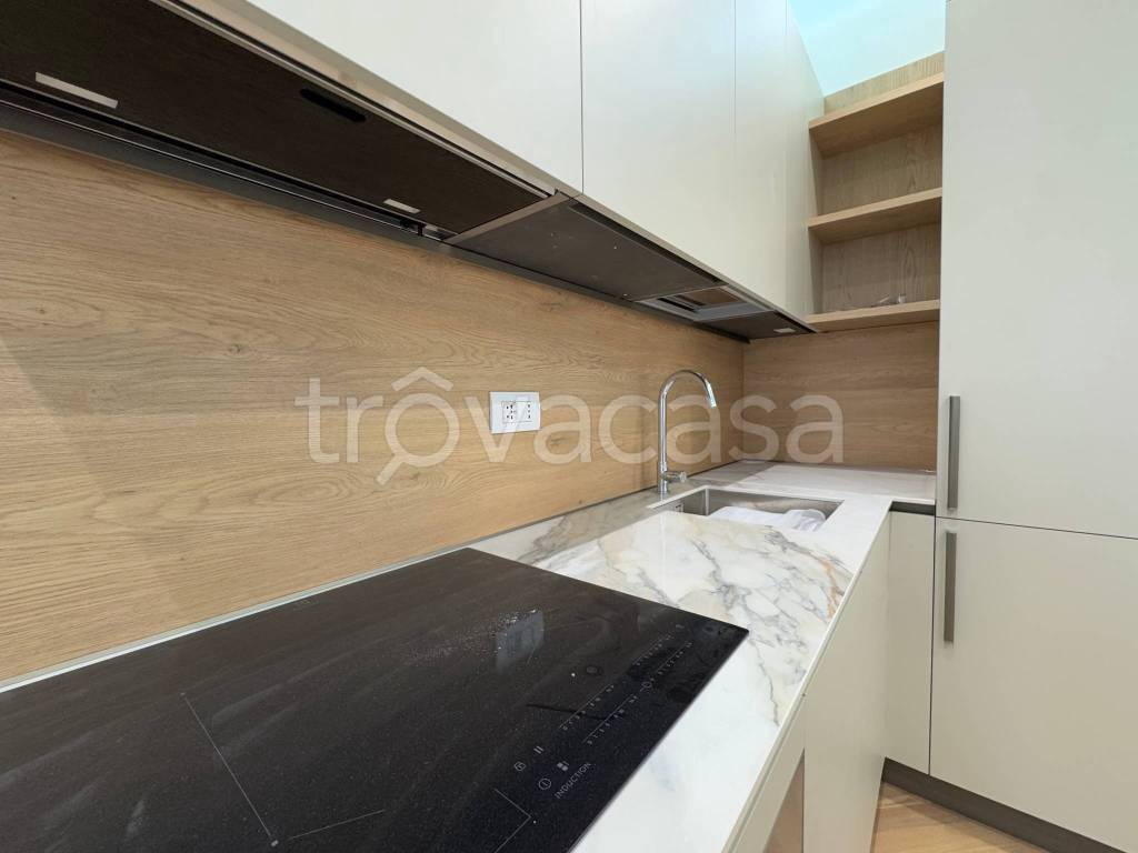 appartamento in vendita a Milano in zona Città Studi