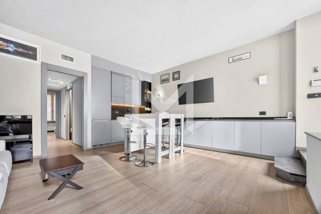 appartamento in vendita a Milano in zona Porta Garibaldi