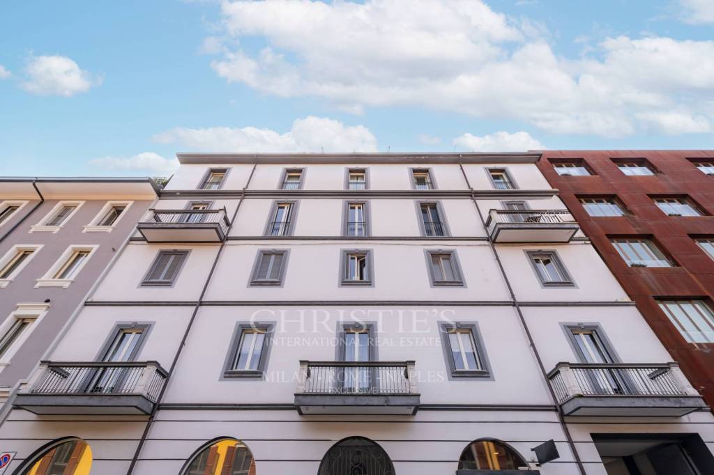 appartamento in vendita a Milano in zona Cinque Giornate