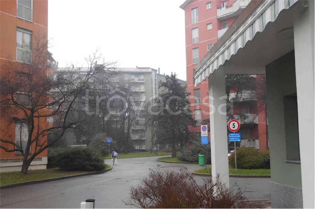 appartamento in vendita a Milano in zona Forlanini