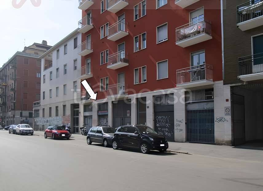 appartamento in vendita a Milano in zona Cascina dei Pomi