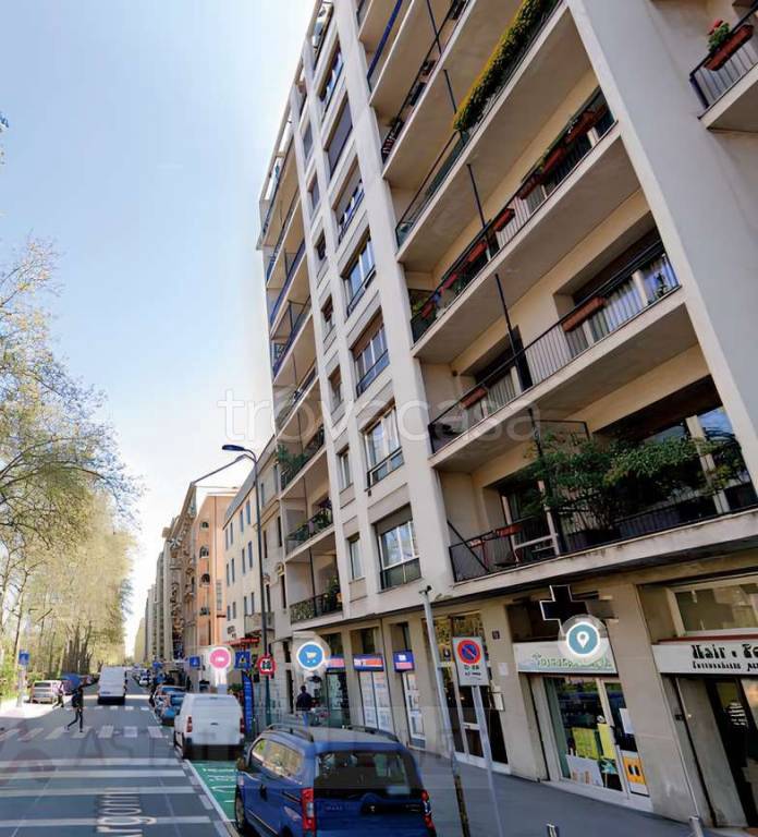 appartamento in vendita a Milano in zona Città Studi