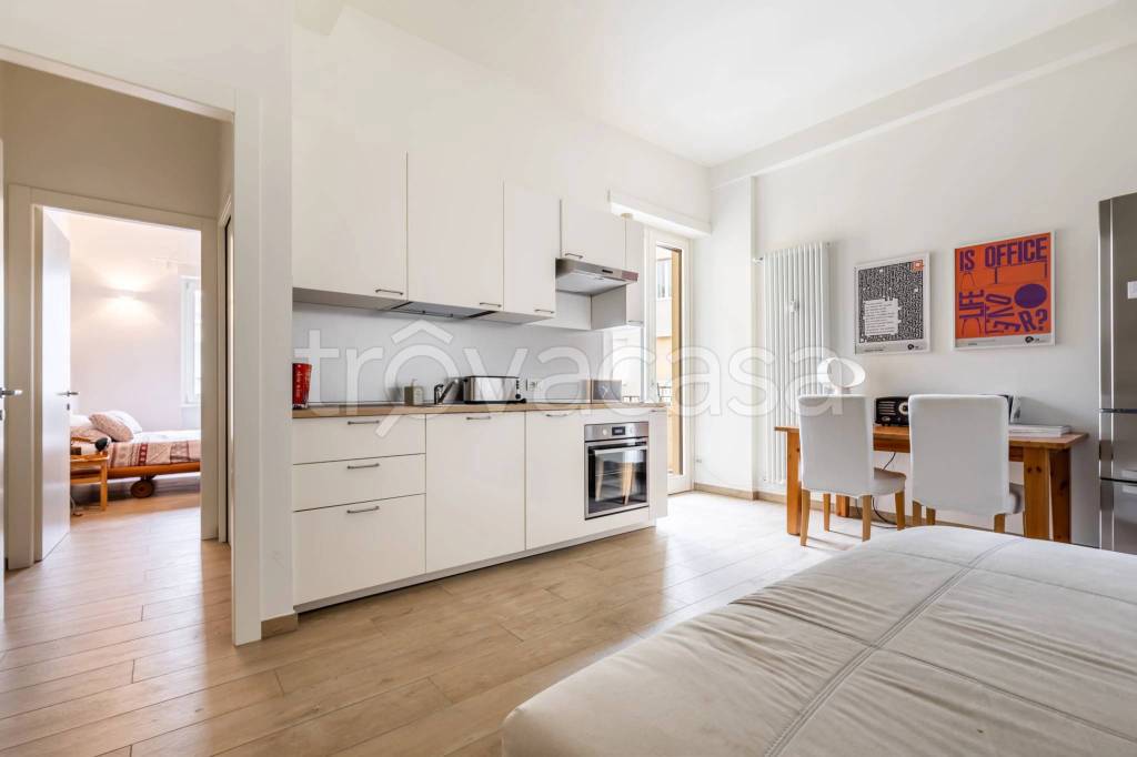appartamento in vendita a Milano in zona Porta Nuova