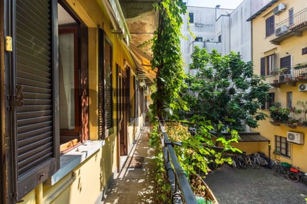 appartamento in vendita a Milano in zona Sempione
