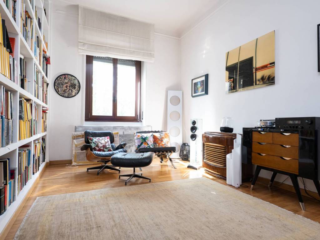 appartamento in vendita a Milano in zona Stazione Centrale