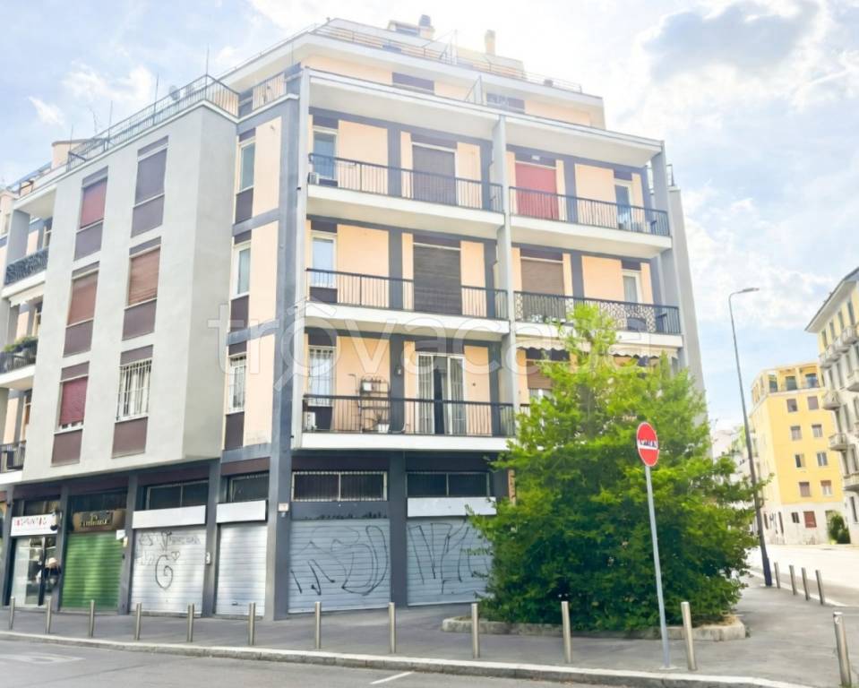 appartamento in vendita a Milano in zona Città Studi