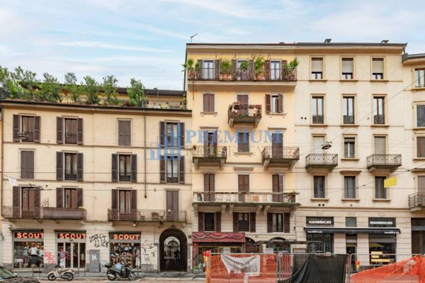 appartamento in vendita a Milano in zona Porta Ticinese