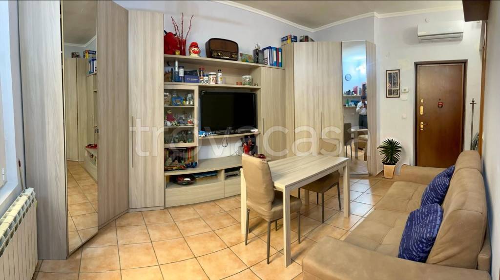appartamento in vendita a Milano in zona Forlanini