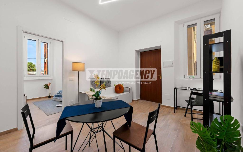 appartamento in vendita a Milano in zona Ortica
