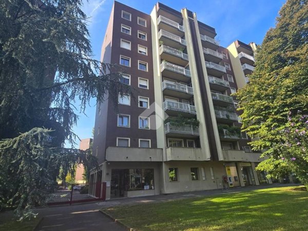 appartamento in vendita a Milano in zona Quarto Cagnino