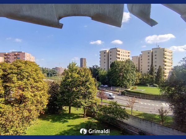 appartamento in vendita a Milano in zona Gallaratese