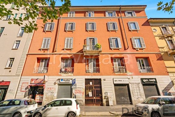 ufficio in vendita a Milano in zona Piazzale Lodi