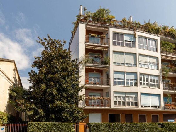 appartamento in vendita a Milano in zona Porta Venezia
