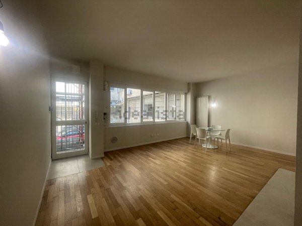 appartamento in vendita a Milano in zona Stadera