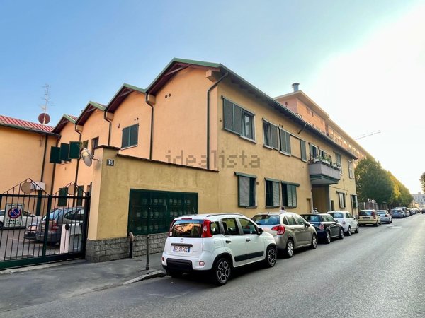 appartamento in vendita a Milano in zona Bovisa