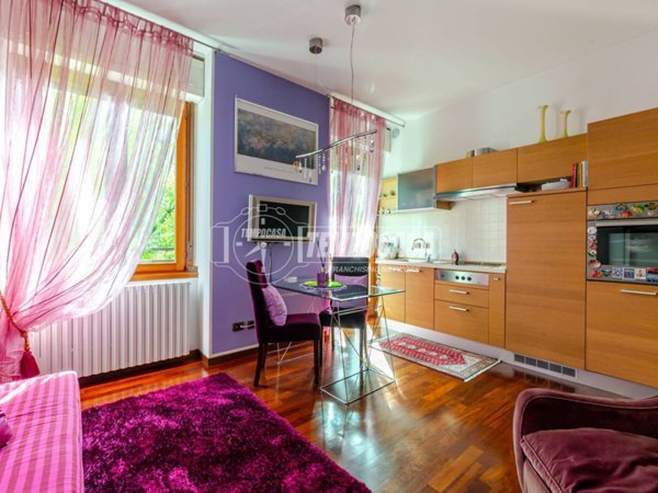 appartamento in vendita a Milano in zona Corsica