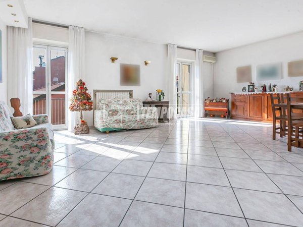 appartamento in vendita a Milano in zona Dergano