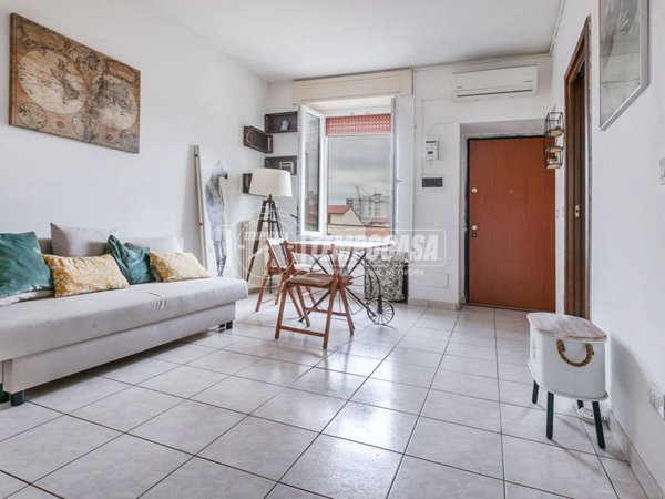appartamento in vendita a Milano in zona Dergano