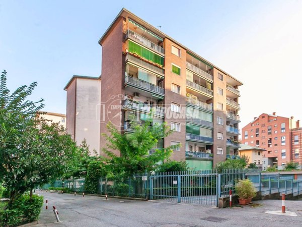 appartamento in vendita a Milano in zona Quarto Oggiaro